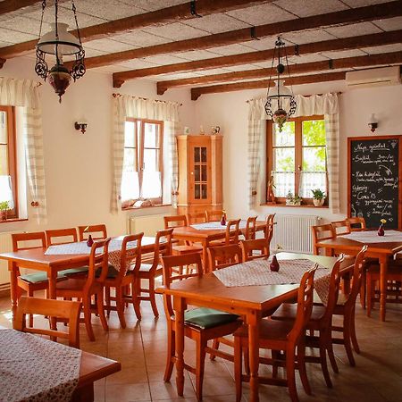빌라니 Diofa Panzio B&B 외부 사진