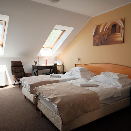 빌라니 Diofa Panzio B&B 외부 사진